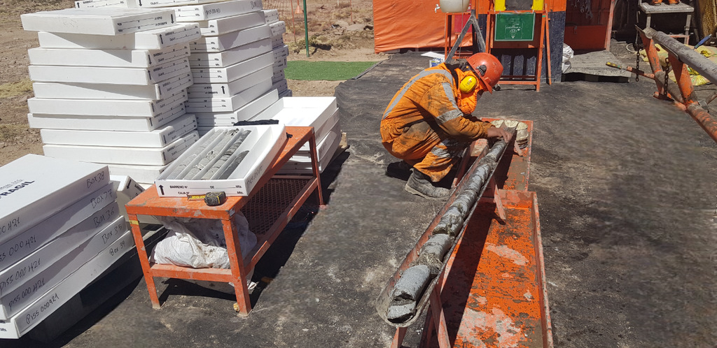 PERFORACIÓN DIAMANTINA PARA PERSONAL TÉCNICO Y ADMINISTRATIVO